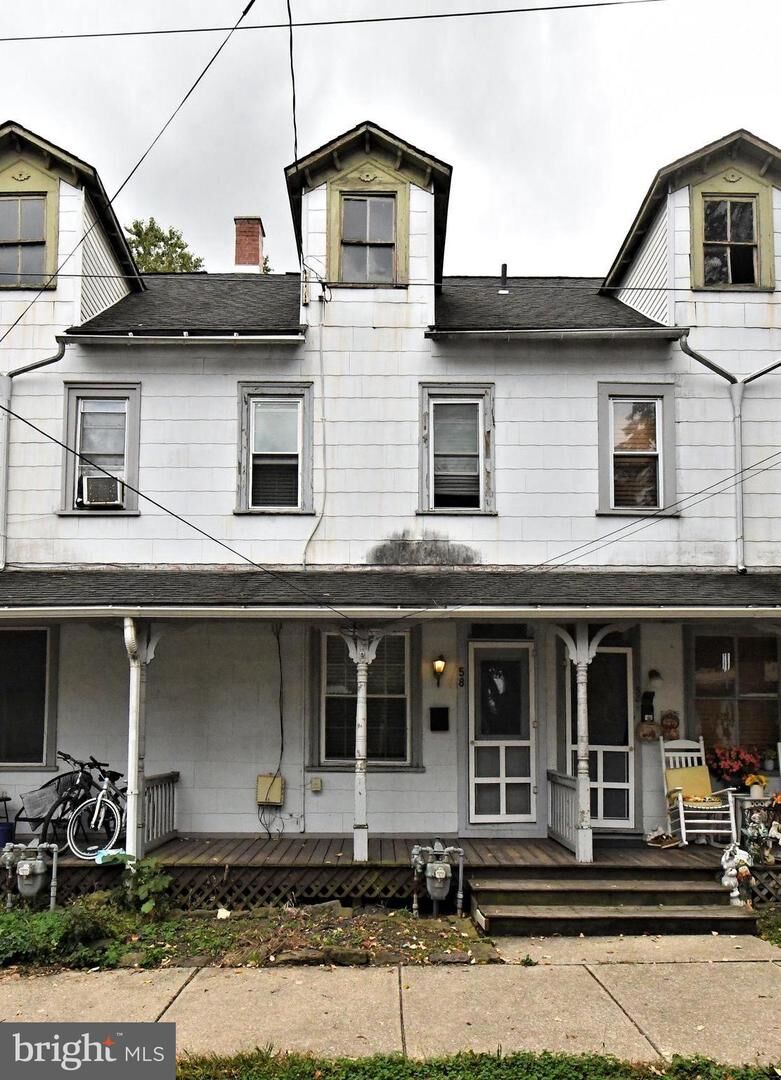 Property Photo:  58 Pennsylvania Avenue  PA 19460 