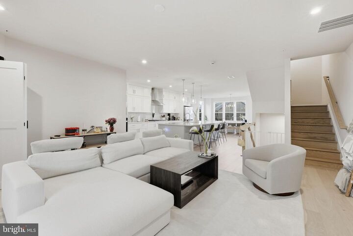 Property Photo: 43489 Old Ryan Road VA 20148