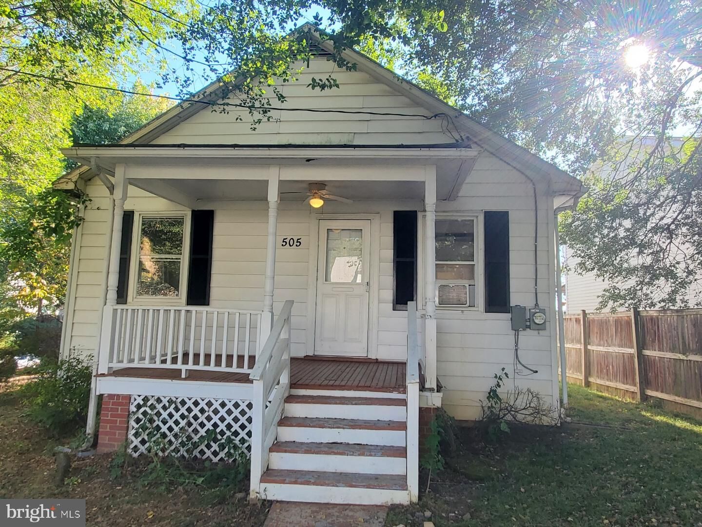 Property Photo: 505 York Avenue VA 22601