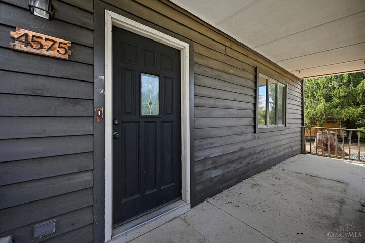 Property Photo: 4575 Boomer Road OH 45247