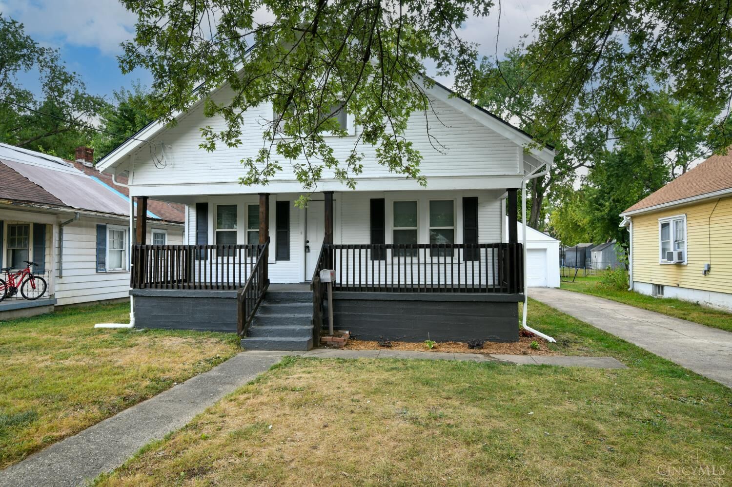 Property Photo:  2120 Fernwood Street  OH 45044 