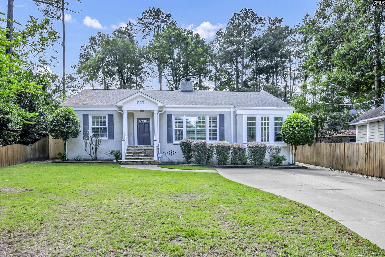 Property Photo: 3112 Trenholm Road SC 29204