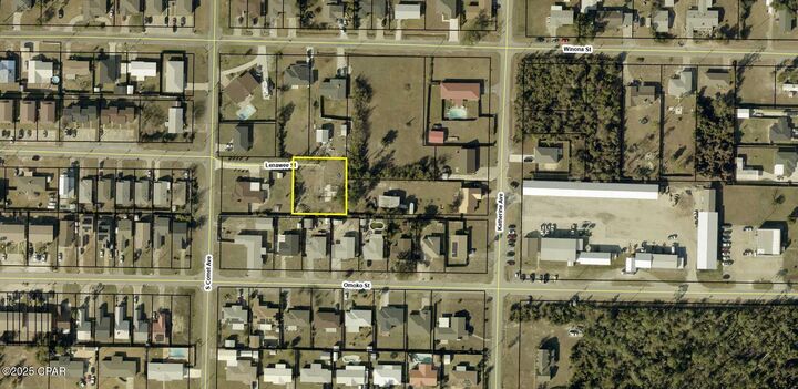 Property Photo: 6518 Lenawee Street FL 32404