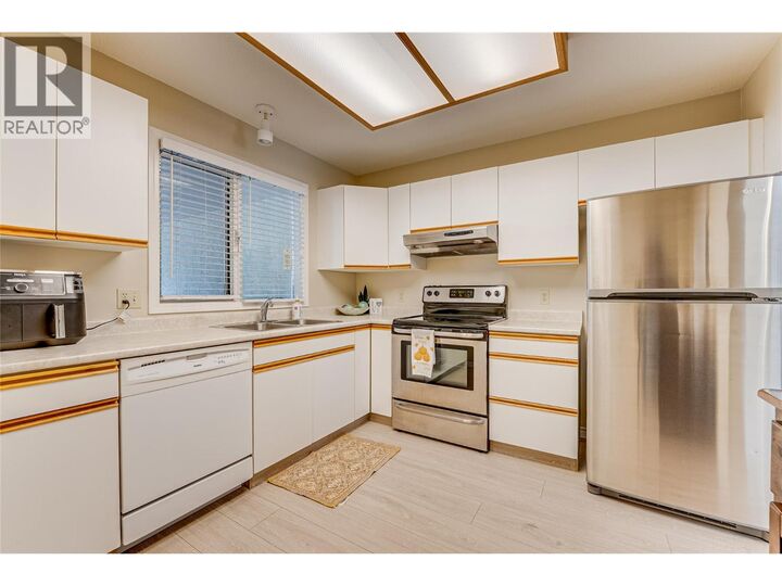 Property Photo: 3900 27 Avenue 36 BC V1T 9E6