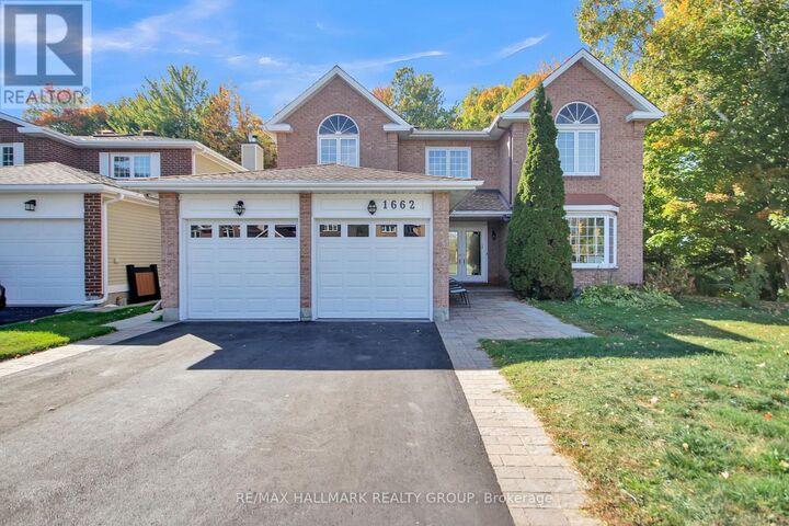 1662 Hunters Run Drive  Ottawa ON K1C 2H3 photo