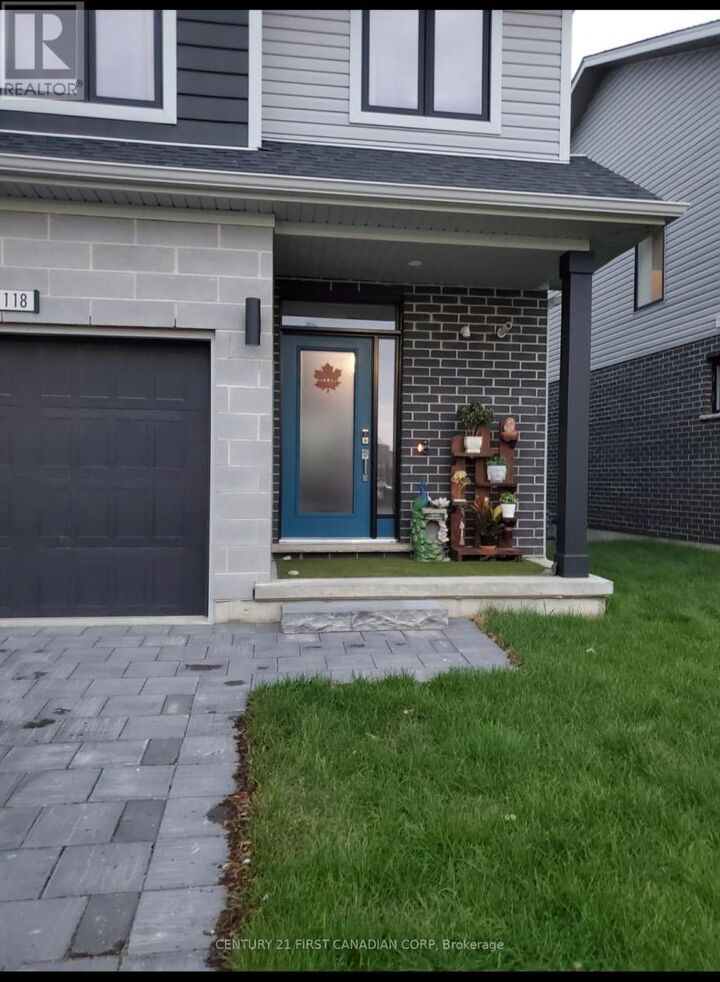 Property Photo: 177 Edgevalley Road 118 ON N5V 0C5