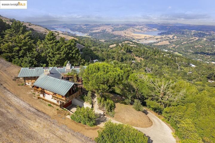 Property Photo:  100 Tres Mesas  CA 94563