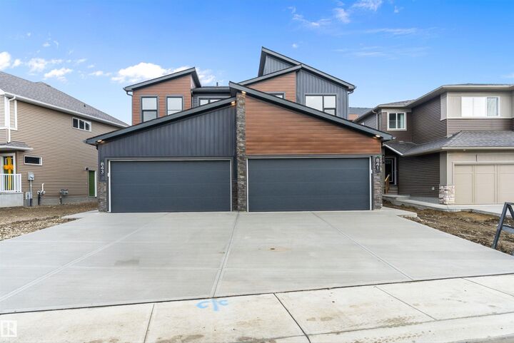 Property Photo: 843 Rowan Close SW AB T6X 1A2