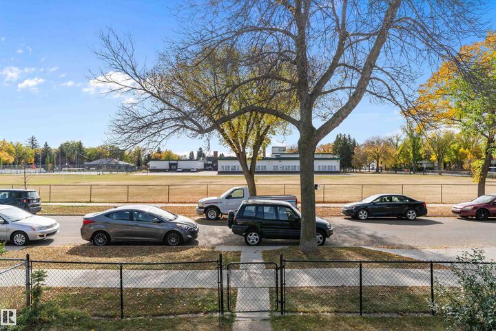 Property Photo: 10570 66 Avenue NW AB T6H 1X4