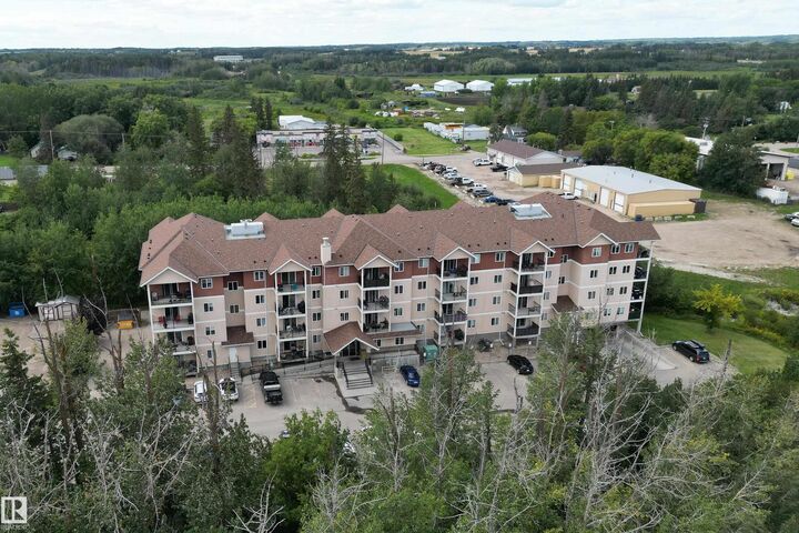 4903 47 Avenue 401  Stony Plain AB T7Z 0C6 photo