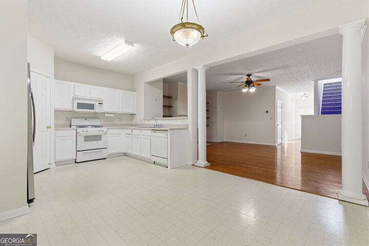 Property Photo:  2913 Greyhawk Lane  GA 30040 