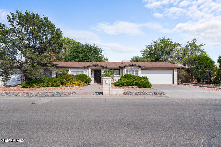 424 Palmary Drive  El Paso TX 79912 photo