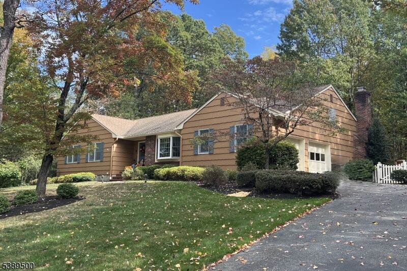 Property Photo:  32 Radcliffe Dr  NJ 07876 