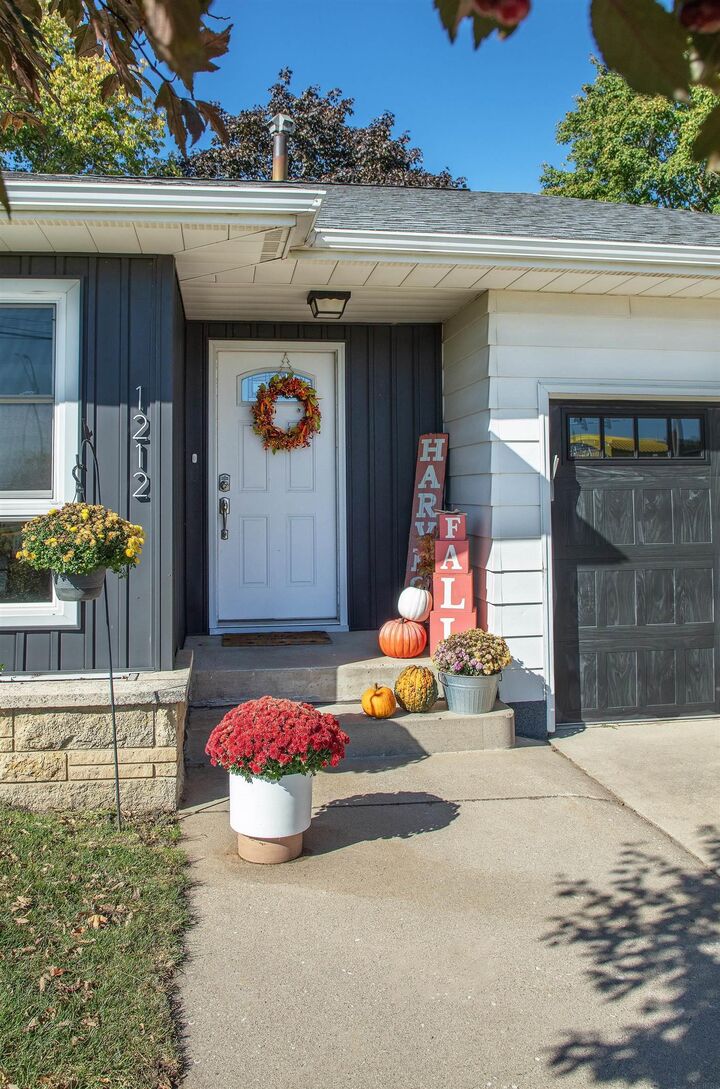 Property Photo:  1212 SW 4th Street  IA 50677 