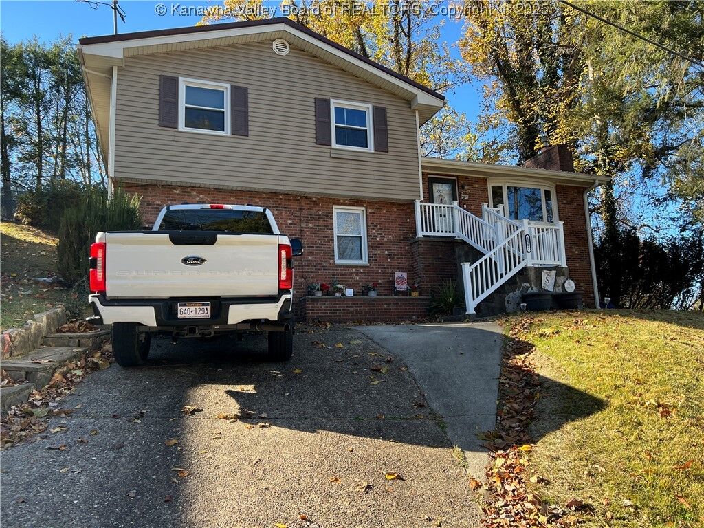 Property Photo:  1507 Nancy Street  WV 25303 