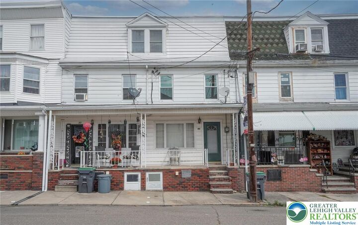 Property Photo:  80 Macomb Street  PA 17959 