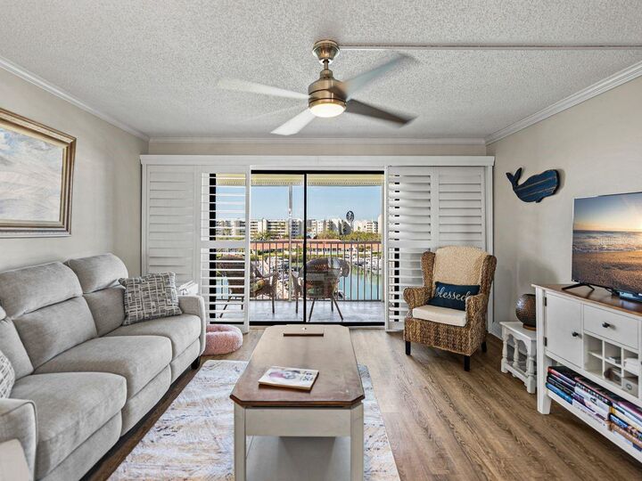 Property Photo:  7600 Sun Island Drive S 703  FL 33707 