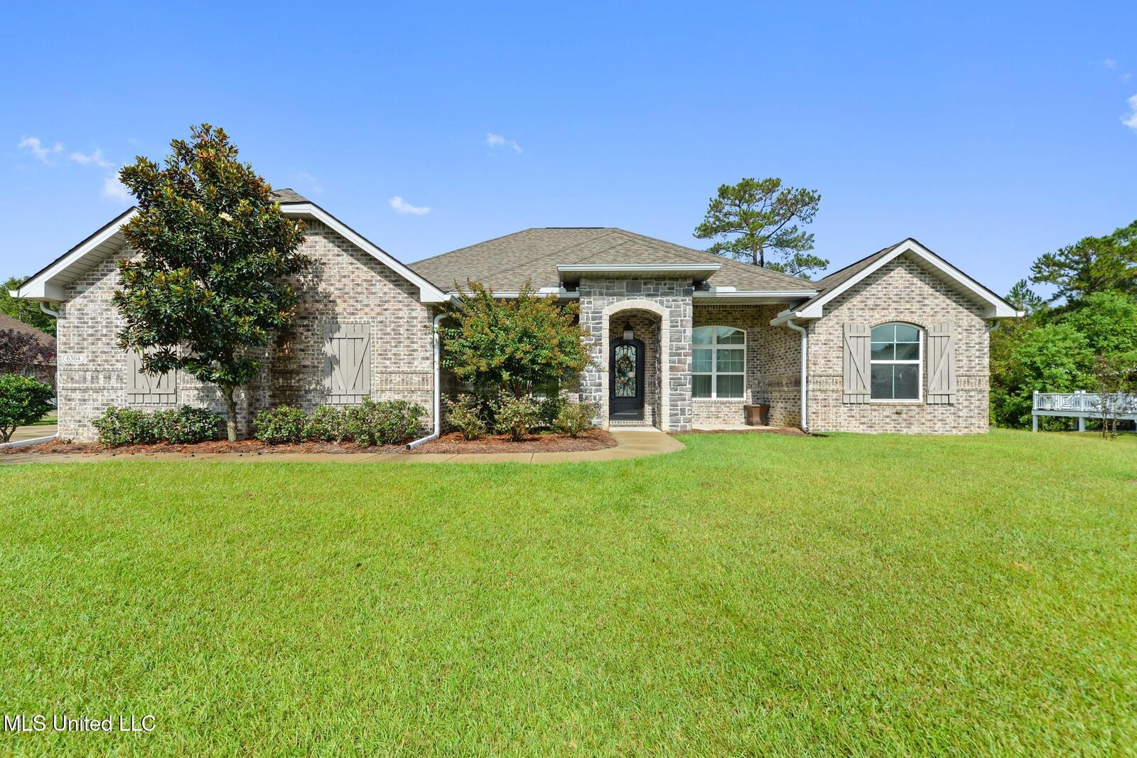Property Photo:  6304 Palmetto Point Drive  MS 39564 