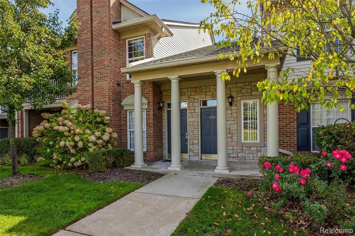 Property Photo:  3582 Tremonte Circle 276  MI 48306 5009