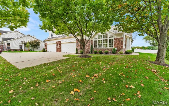Property Photo: 100 River Breeze Way MO 63129