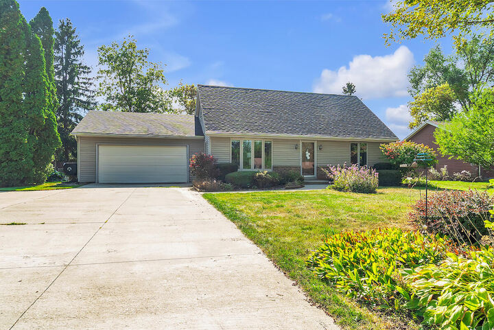 Property Photo: 5625 Brookhaven Dr WI 53406