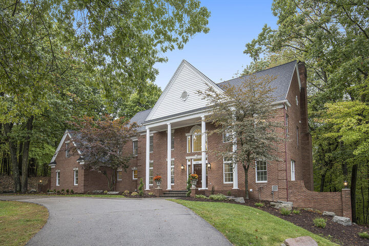 Property Photo: 1233 Ballybunion Court SE MI 49546