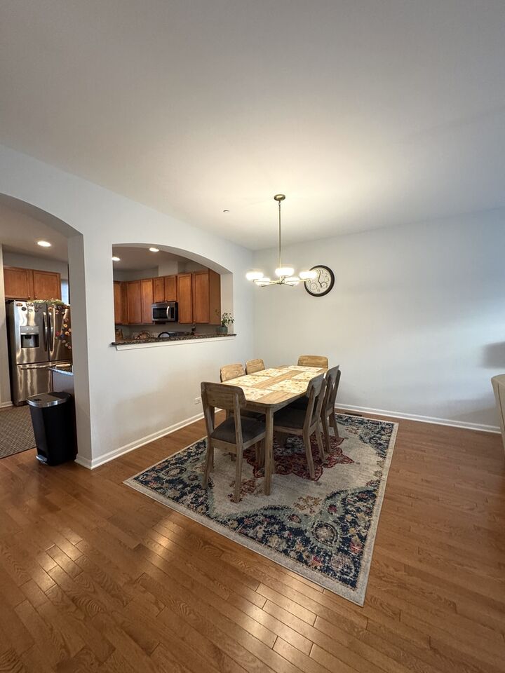 Property Photo: 17 E Willow Road 17 IL 60090