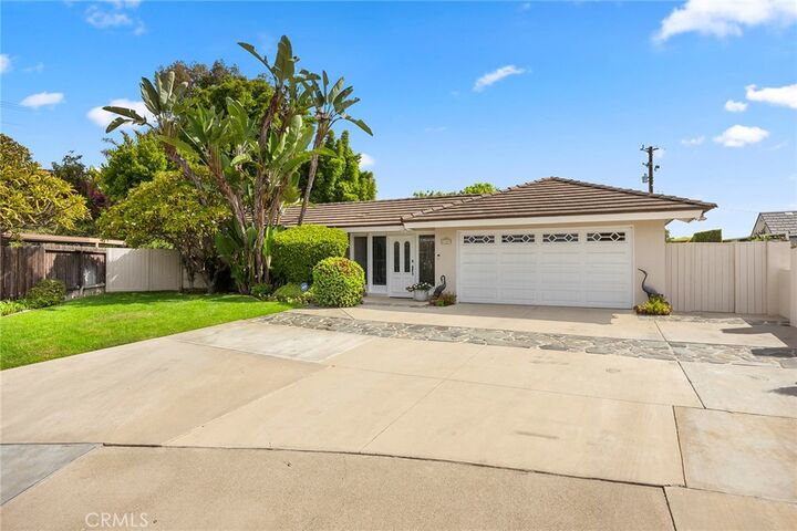 Property Photo:  2307 Camino Recondito  CA 92833 