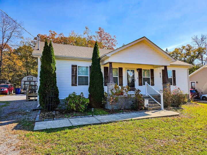 Property Photo: 2212 Patricia Dr TN 37160