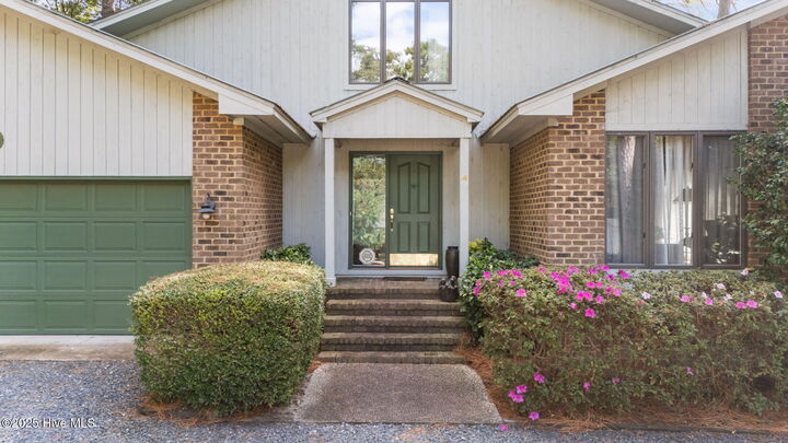 Property Photo: 4 Inverness Place NC 28374