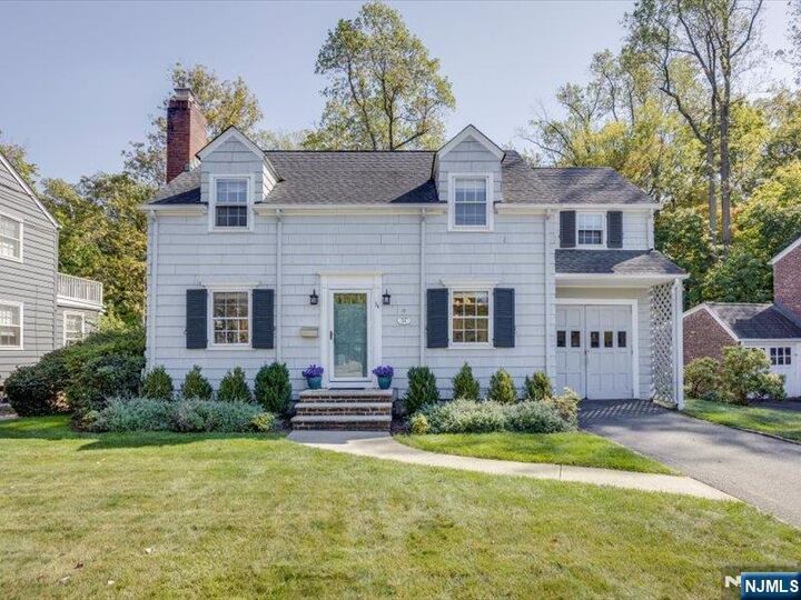 34 Essex Road  Essex Fells NJ 07021 photo