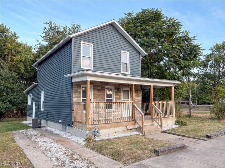 Property Photo: 442 S Liberty Avenue OH 44601