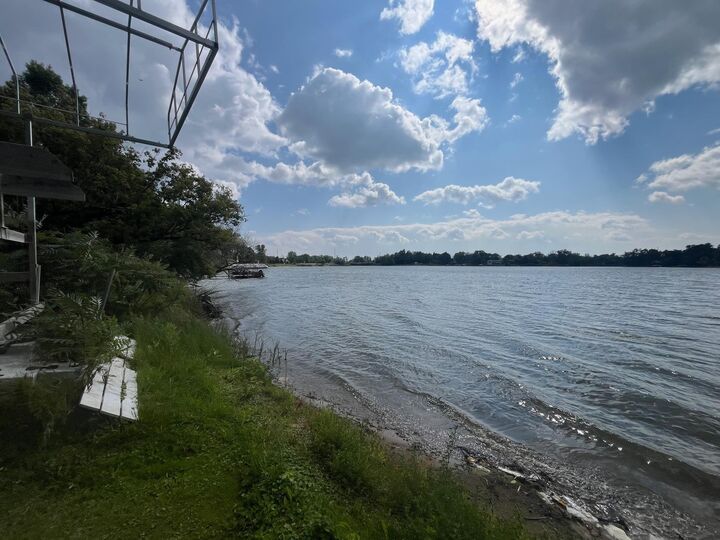 Property Photo:  132 Summit Avenue  MN 55012 