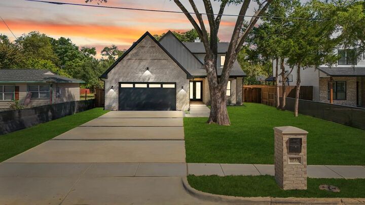 Property Photo:  4016 Baker Avenue  TX 75212 