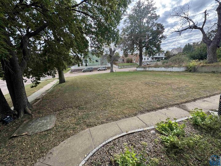 Property Photo: 1007 Virginia St IA 51105