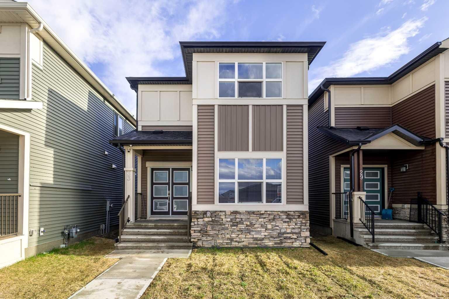 Property Photo: 33 Homestead Crescent NE AB T3J 2K7