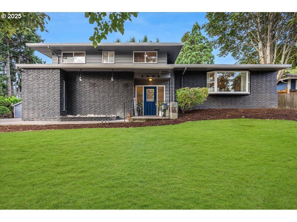 Property Photo: 2506 NE 100th St WA 98686