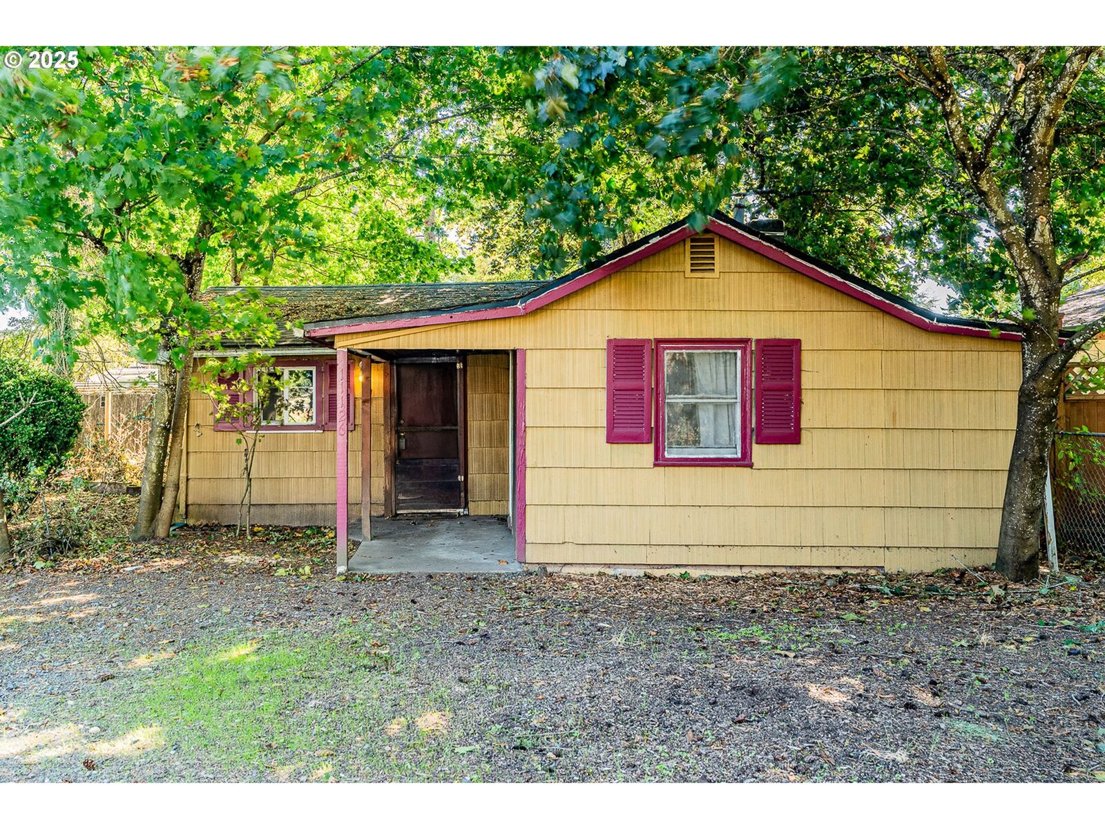 Property Photo:  11126 SE Boise St  OR 97266 
