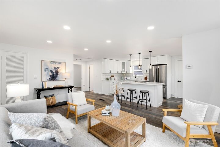 Property Photo:  10346  Ashworth Avenue N  WA 98133