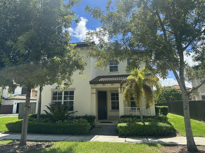 Property Photo: 11608 SW 246th Terrace FL 33032