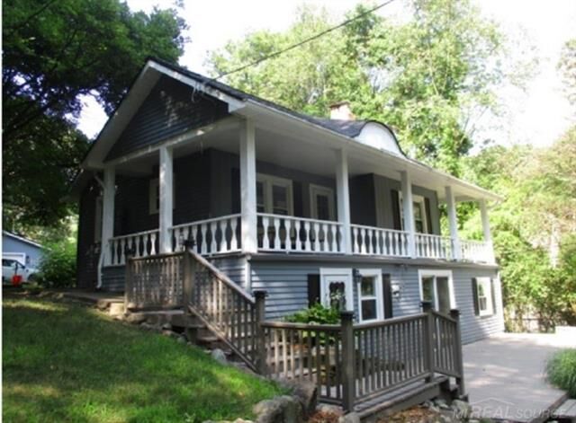 Property Photo:  4936 Neosho Drive  MI 48348
