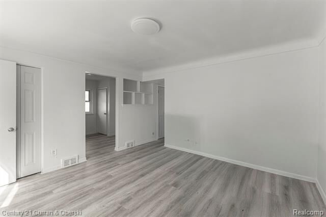 Property Photo: 29142 Parkwood Street MI 48141