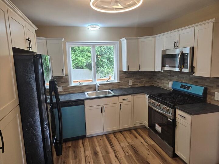 Property Photo:  171 Canton Street  RI 02908