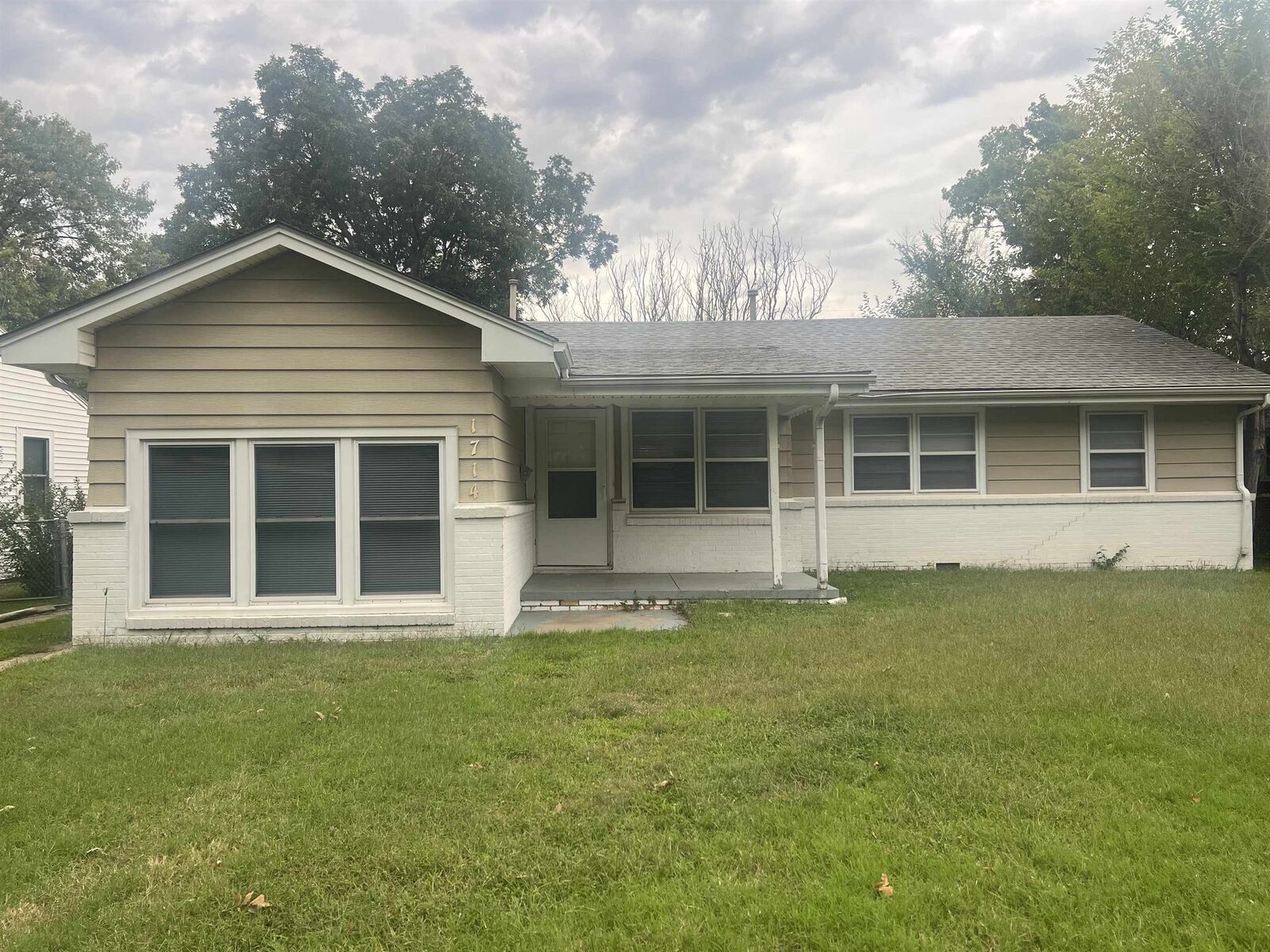 Photo de la propriété:  1714 W Anita Ave.  KS 67217 