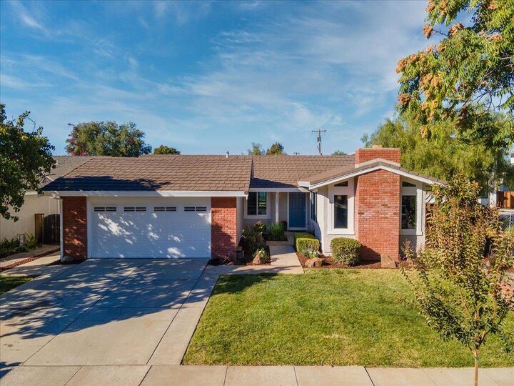 Property Photo:  1683 Zinnia Lane  CA 95124 