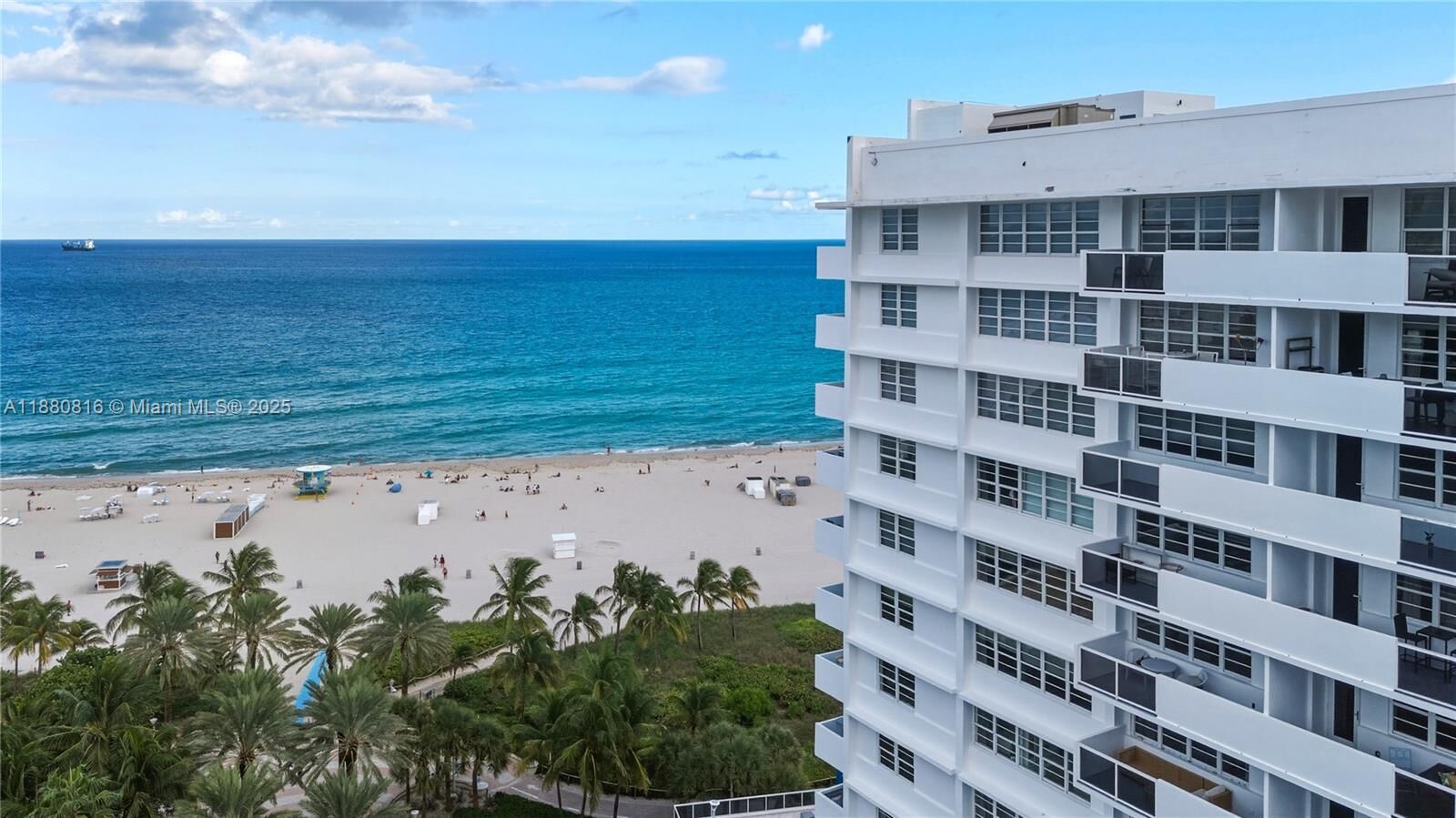 Property Photo: 100 Lincoln Rd 323 FL 33139