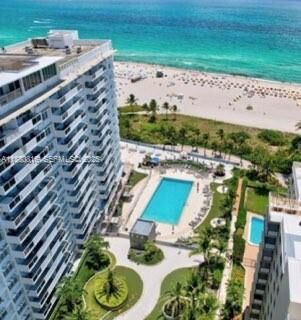 Property Photo: 100 Lincoln Rd 323 FL 33139