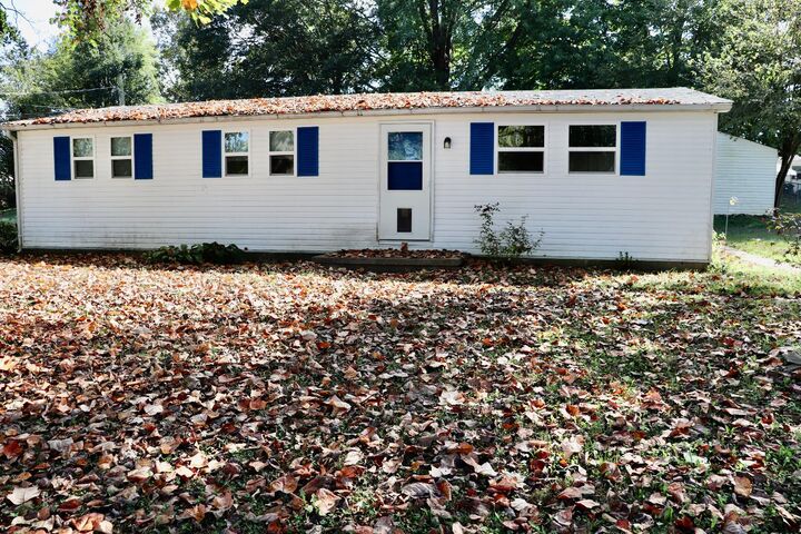 Property Photo:  732 Margaret Avenue  IN 47040 