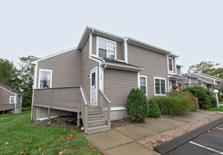Property Photo: 53 Brushy Plain Road Apt 4E CT 06405