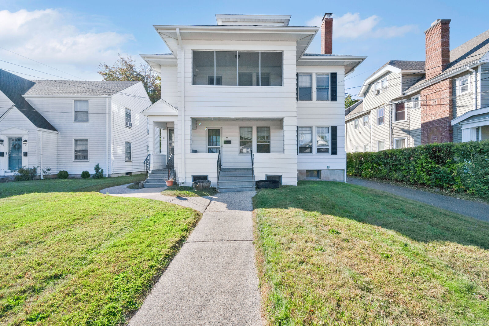 Property Photo:  91 Maplewood Avenue 3  CT 06119